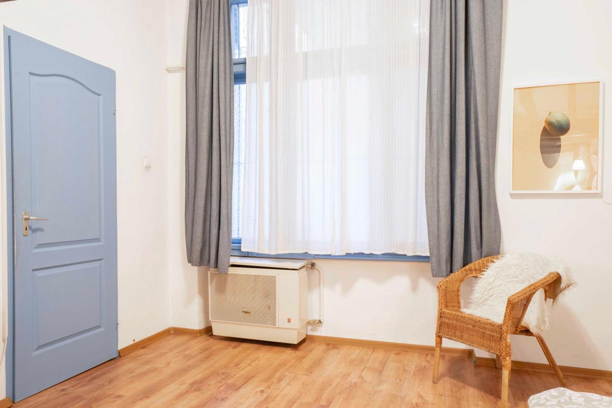 Quiet Cozy Apartment In Party Street E1 Budapest Exterior photo